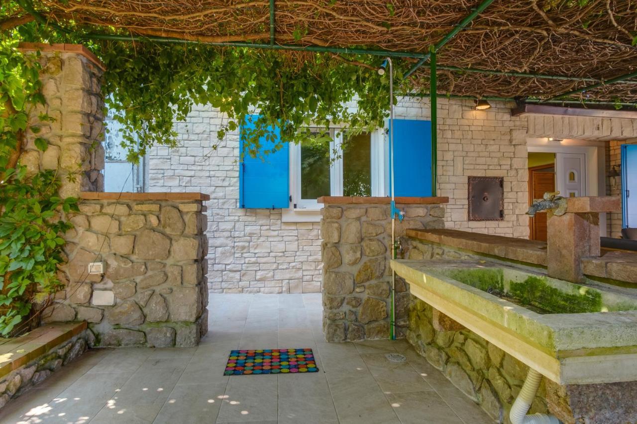 Isabela Apartment Mali Losinj Exterior photo