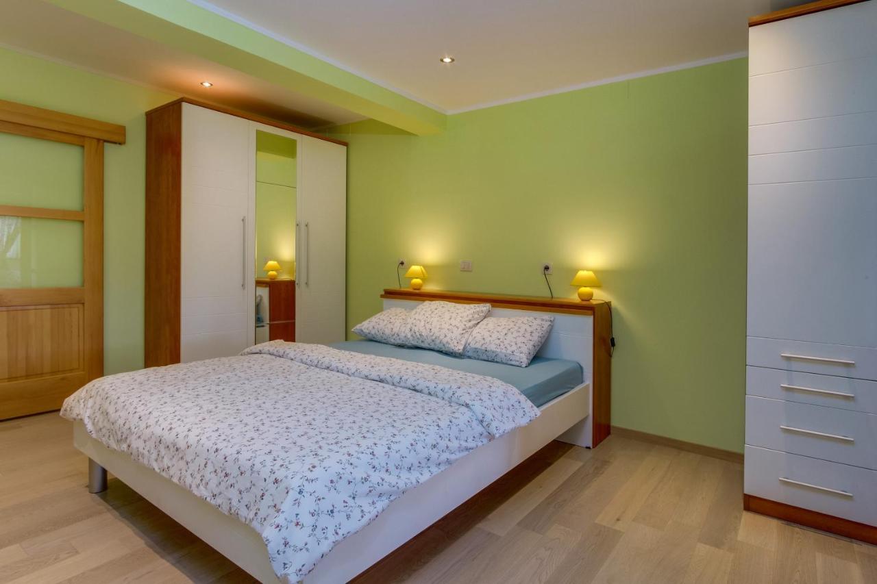 Isabela Apartment Mali Losinj Exterior photo